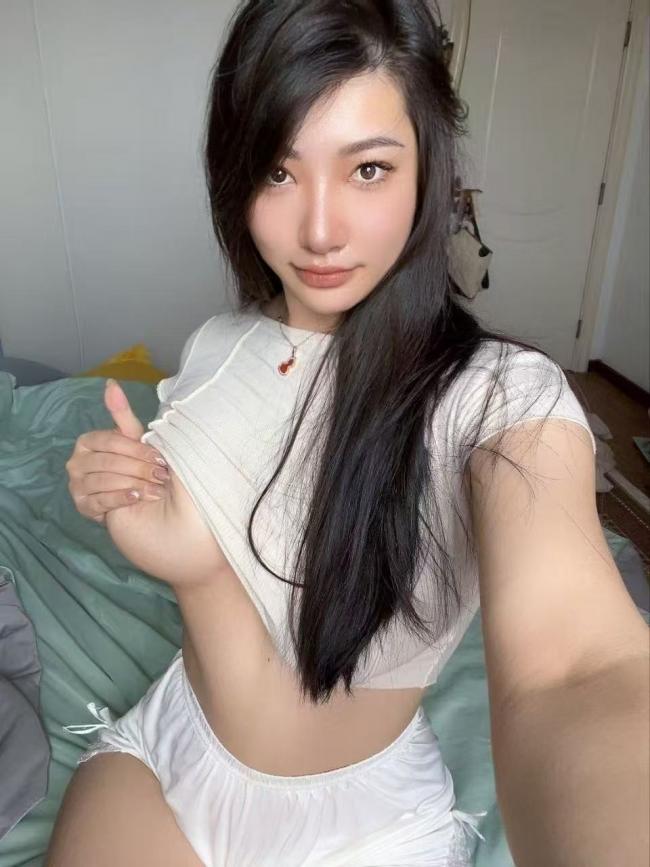 热辣🔥奔放 法拉盛 会所