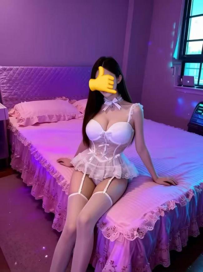 新人私家下海江苏妹妹独立一个人刚来美国 法拉盛 私家