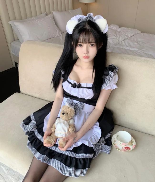 真实00后刚下海，乖巧听话，提供水床服务 法拉盛 会所